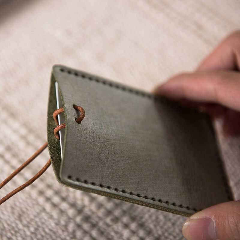 DIY Card Holder High Quality Kit – Babylon Leather - Babylon LeatherBabylon LeatherLZ25 - Black - Fog Wax Leather