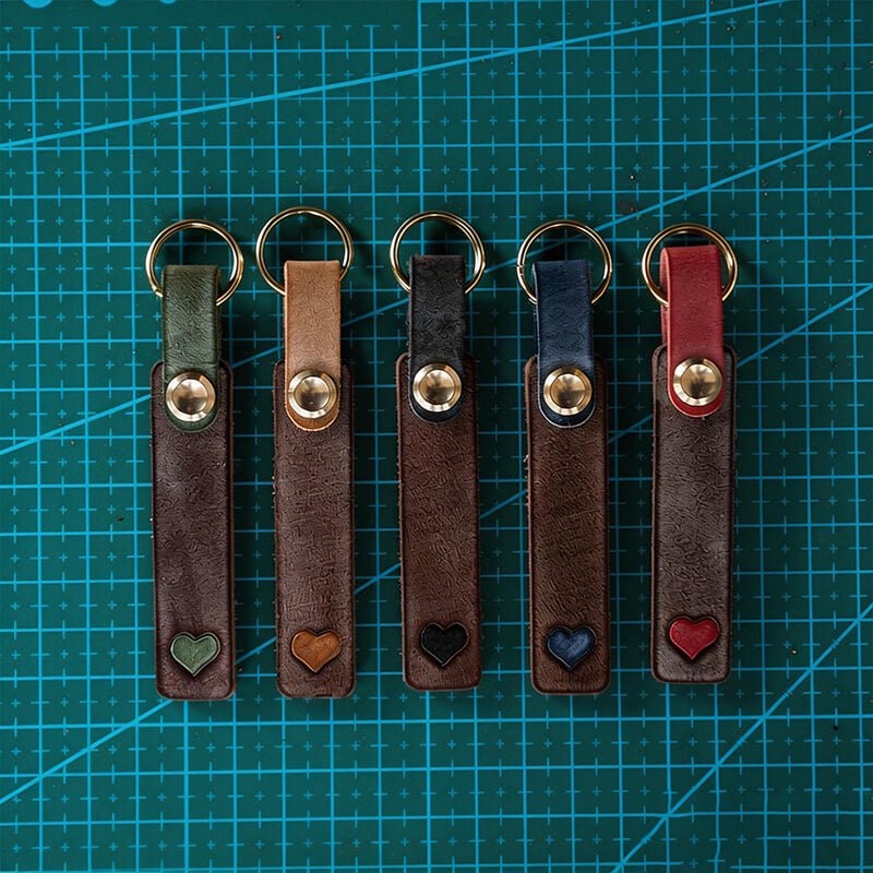 DIY Matte Waxed Leather Couple Heart Keychain with Custom Engraving – Babylon Leather - Babylon LeatherBabylon LeatherLZ76-Coffee