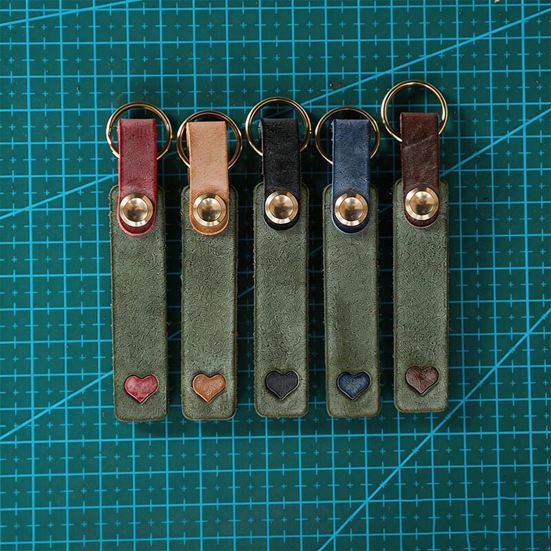 DIY Matte Waxed Leather Couple Heart Keychain with Custom Engraving – Babylon Leather - Babylon LeatherBabylon LeatherLZ76-Green