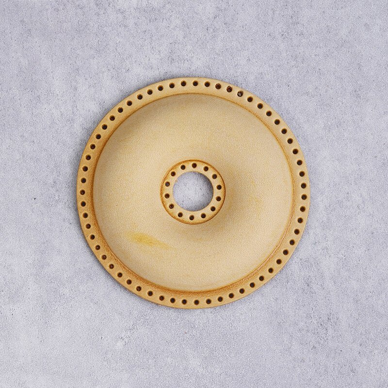 Donut-Shaped Veg Tanned Pre-Cut Leather Piece – Babylon Leather - Babylon LeatherBabylon LeatherPJ03-Light Yellow-Fog Wax Leather-1PCS
