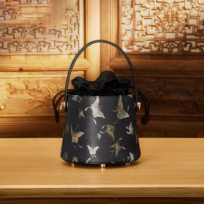 Flow of Grace Leather and Silk Handbag Bucket Bag – Babylon Leather - Babylon LeatherBabylon LeatherTX216-Black