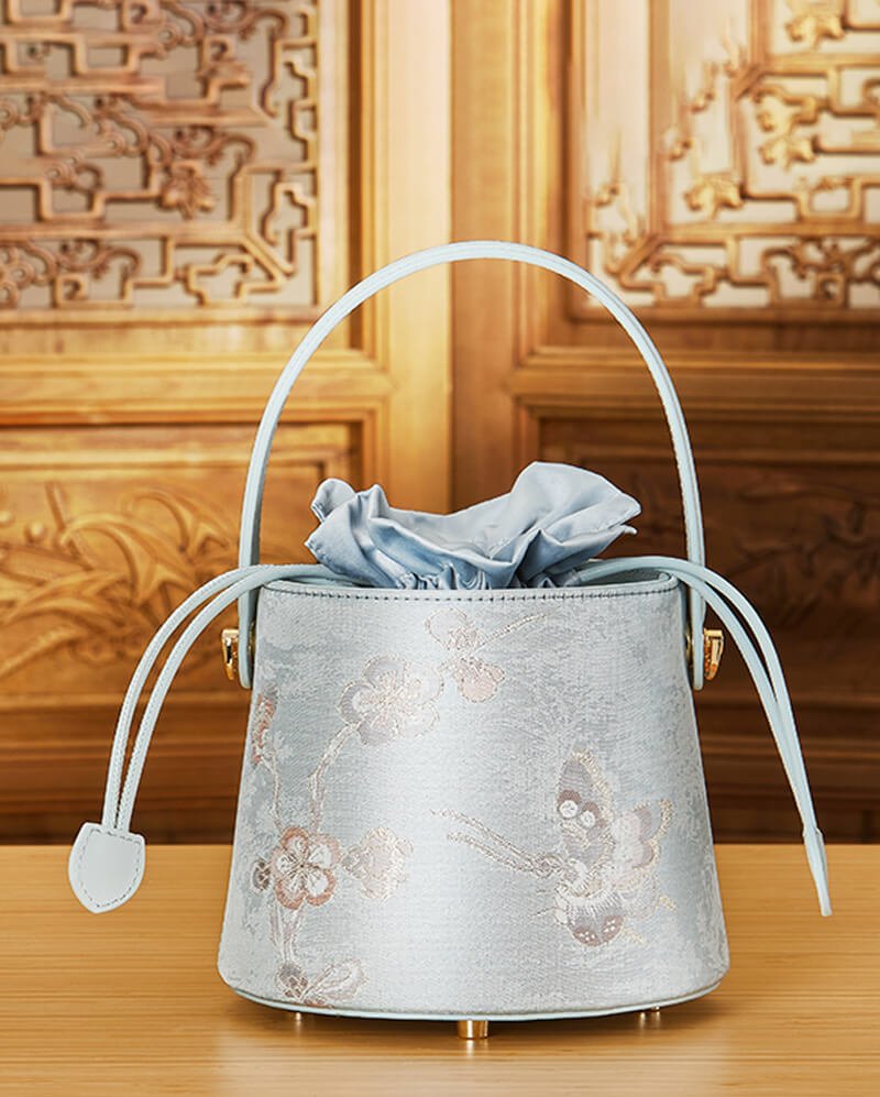 Flow of Grace Leather and Silk Handbag Bucket Bag – Babylon Leather - Babylon LeatherBabylon LeatherTX216-Light Blue