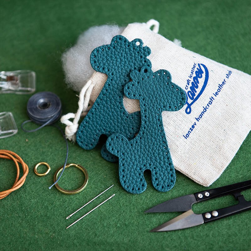 Giraffe Cartoon Keychain DIY Leather Kit – Babylon Leather - Babylon LeatherBabylon LeatherLZ66-Blue