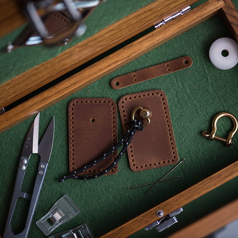 Handmade Leather Keychain Accessory DIY Kit – Babylon Leather - Babylon LeatherBabylon LeatherLZ88-Brow & Crazy Horse & Lanyard