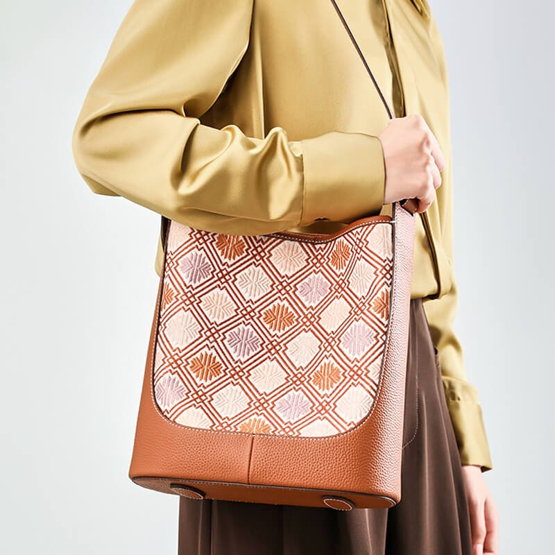 Harmonic Path Leather and Silk Crossbody Shoulder Bag – Babylon Leather - Babylon LeatherBabylon LeatherTX101-Brown