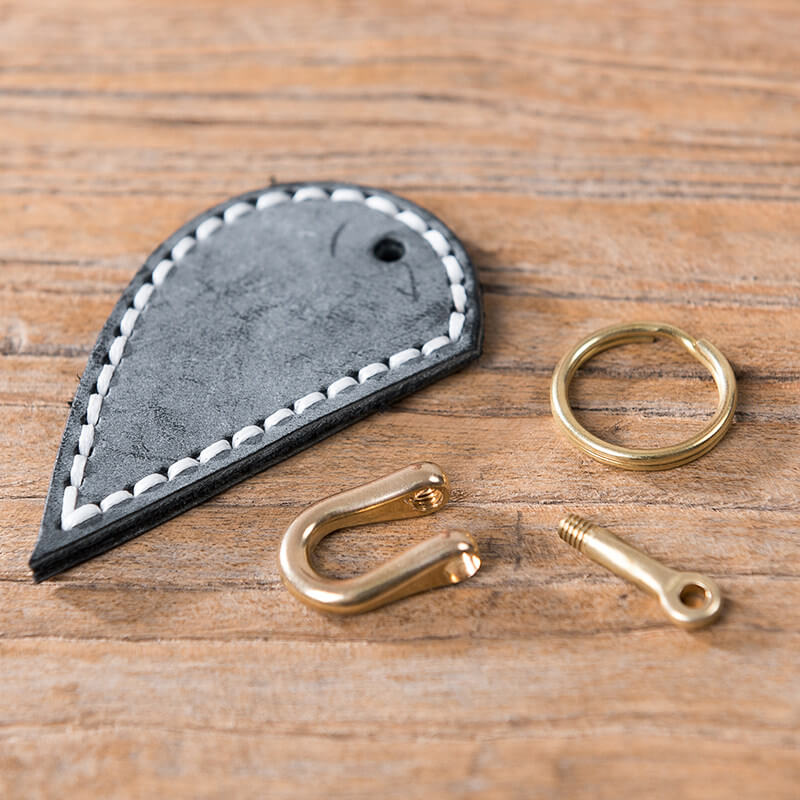Heart Leather Keychain DIY Kit | Solid Brass Hardware — Babylon Leather - Babylon LeatherBabylon LeatherLZ60-Black-Fog Wax Leather