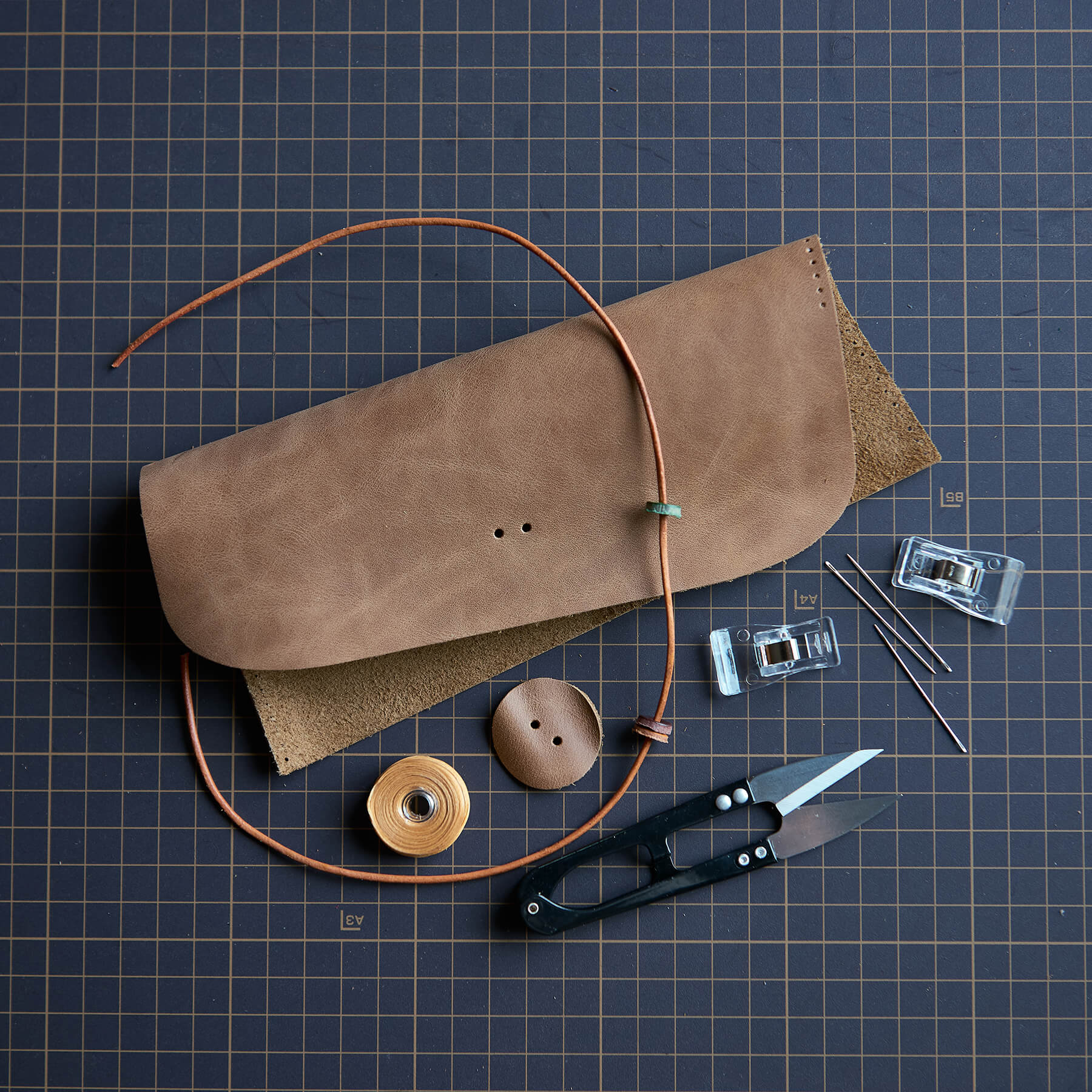 🎁 Pen Pouch Crazy Horse Leather DIY Kit – Babylon Leather - Babylon LeatherBabylon LeatherLZ44-Light Brown-Soft Cowhide