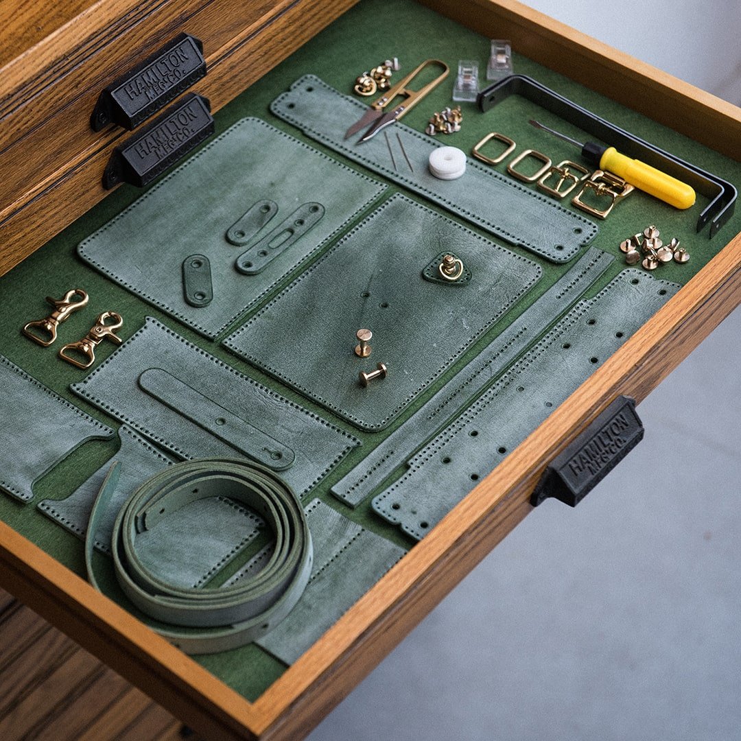 Premium Full - Grain Leather Doctor Bag DIY Kit – Babylon Leather - Babylon LeatherBabylon LeatherLZ38 - Green - Matte Wax Leather