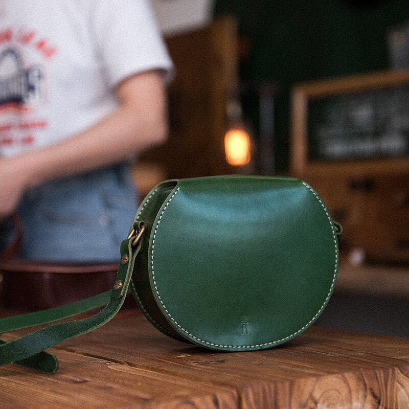 Premium Veg - Tanned Leather Saddle Bag DIY Kit – Babylon Leather - Babylon LeatherWomen’s Leather Bag DIY KitBabylon LeatherLZ33 - Dark Green - Vegetable - Tanned Leather