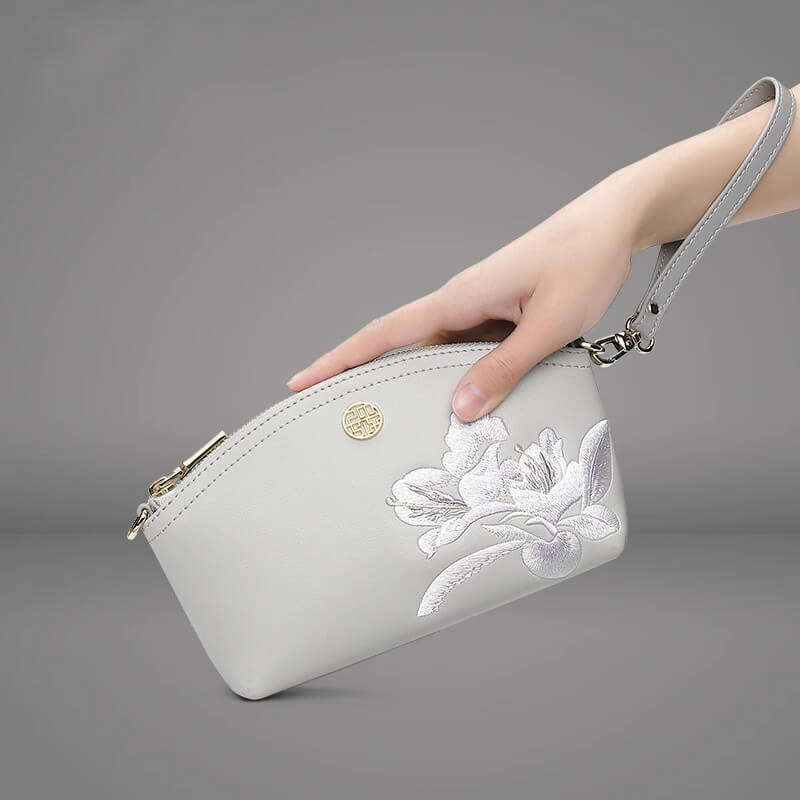 Quiet Bloom Leather Embroidery Crossbody Clutch – Babylon Leather - Babylon LeatherBabylon LeatherTX182-Grey