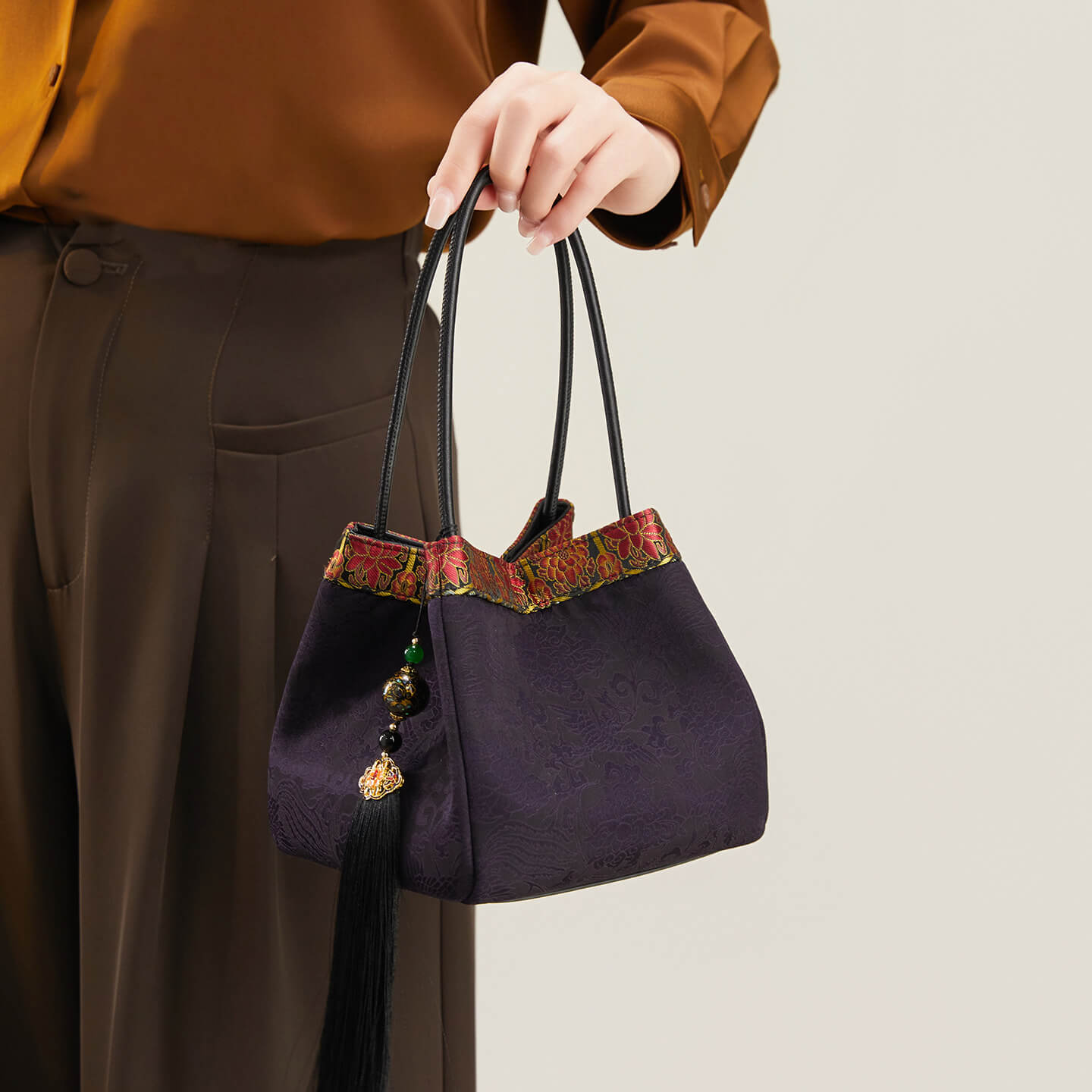 Quiet Harmony Silk Tote Handbag – Babylon Leather - Babylon LeatherBabylon LeatherTX202-Purple
