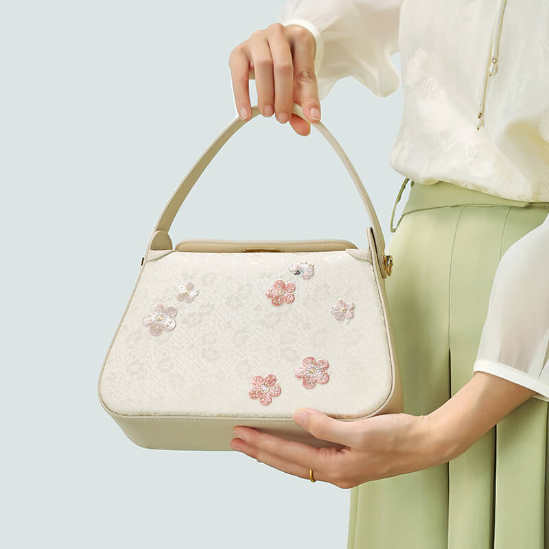 Shared Light Leather and Silk Handbag – Babylon Leather - Babylon LeatherBabylon LeatherTX118-White