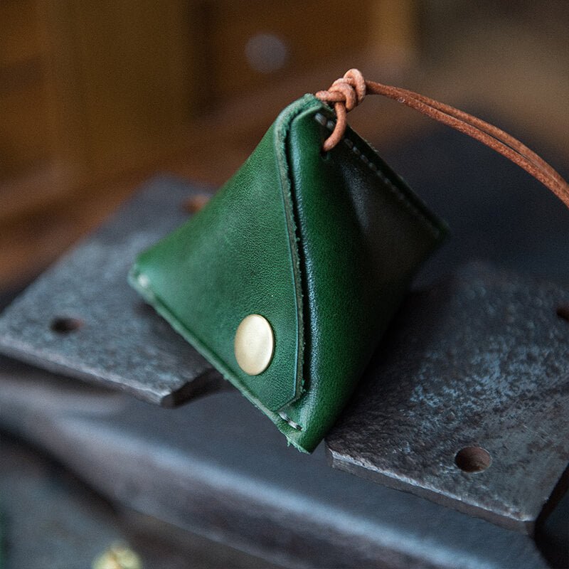 Vegetable - Tanned Leather Coin Pouch DIY Kit – Babylon Leather - Babylon LeatherBabylon LeatherLZ54-Green-Veg Tanned Leather