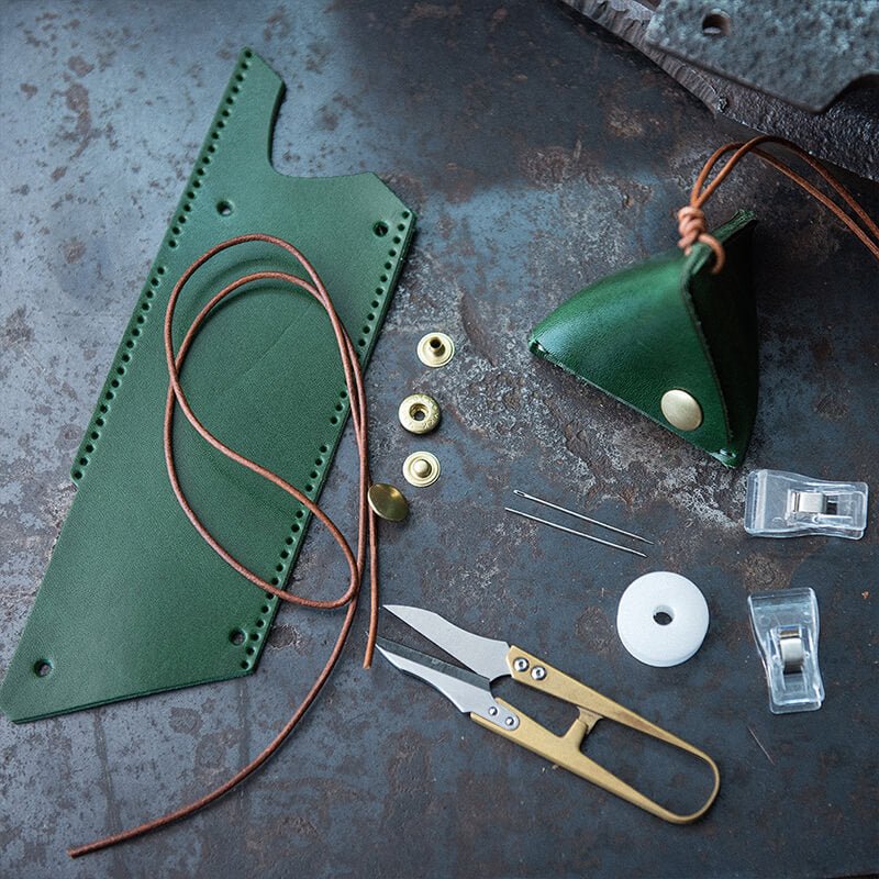 Vegetable - Tanned Leather Coin Pouch DIY Kit – Babylon Leather - Babylon LeatherBabylon LeatherLZ54-Green-Veg Tanned Leather