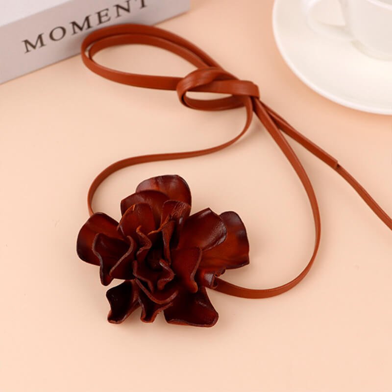 Vegetable Tanned Leather Flower Choker Necklace - Babylon LeatherBabylon LeatherMJY02-Red