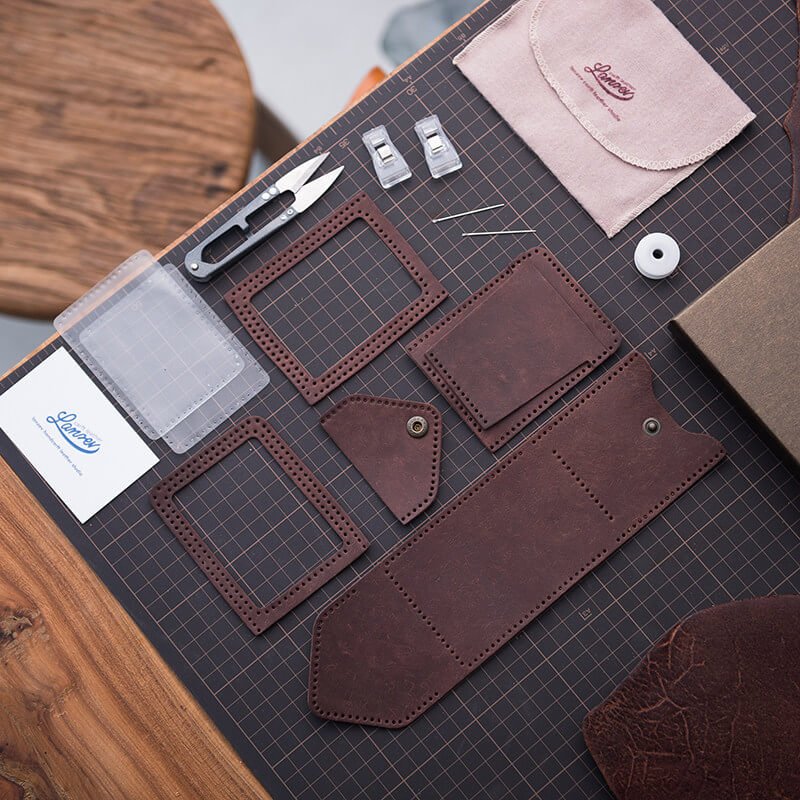 Vintage Waxed Leather Driver License Holder DIY Kit – Babylon Leather - Babylon LeatherBabylon LeatherLZ62-Coffee-Distressed Nubuck Leather