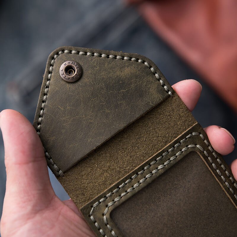 Vintage Waxed Leather Driver License Holder DIY Kit – Babylon Leather - Babylon LeatherBabylon LeatherLZ62-Green-Distressed Nubuck Leather