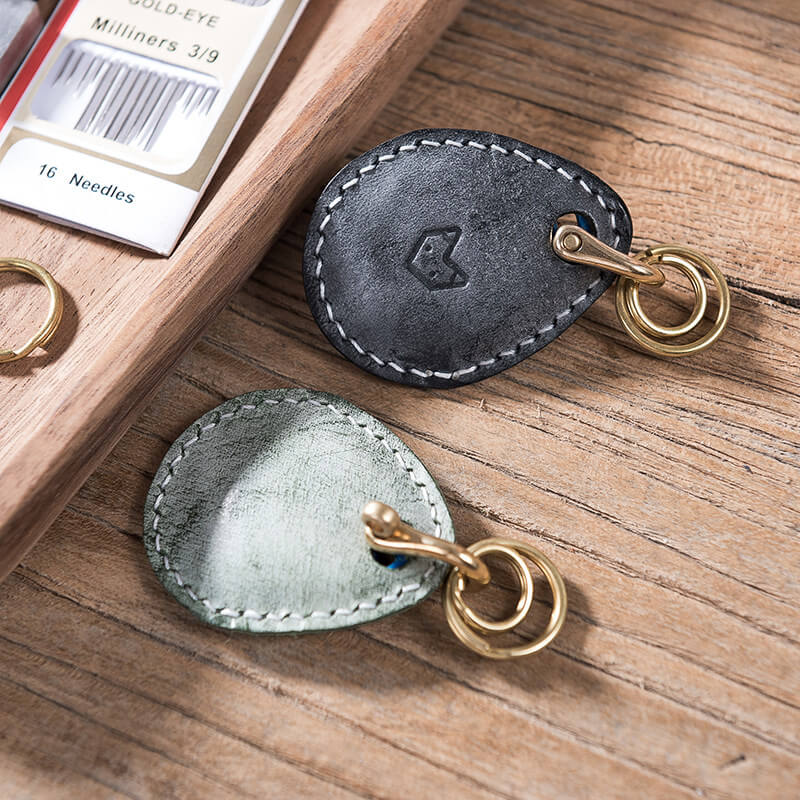 Waxed Leather Access Card Keychain DIY Kit – Babylon Leather - Babylon LeatherBabylon LeatherLZ71-Black